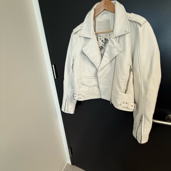 Blank NYC M (Anthropologie) vegan leather worn once! Biker Jacket-great hardware - Picture 4 of 15